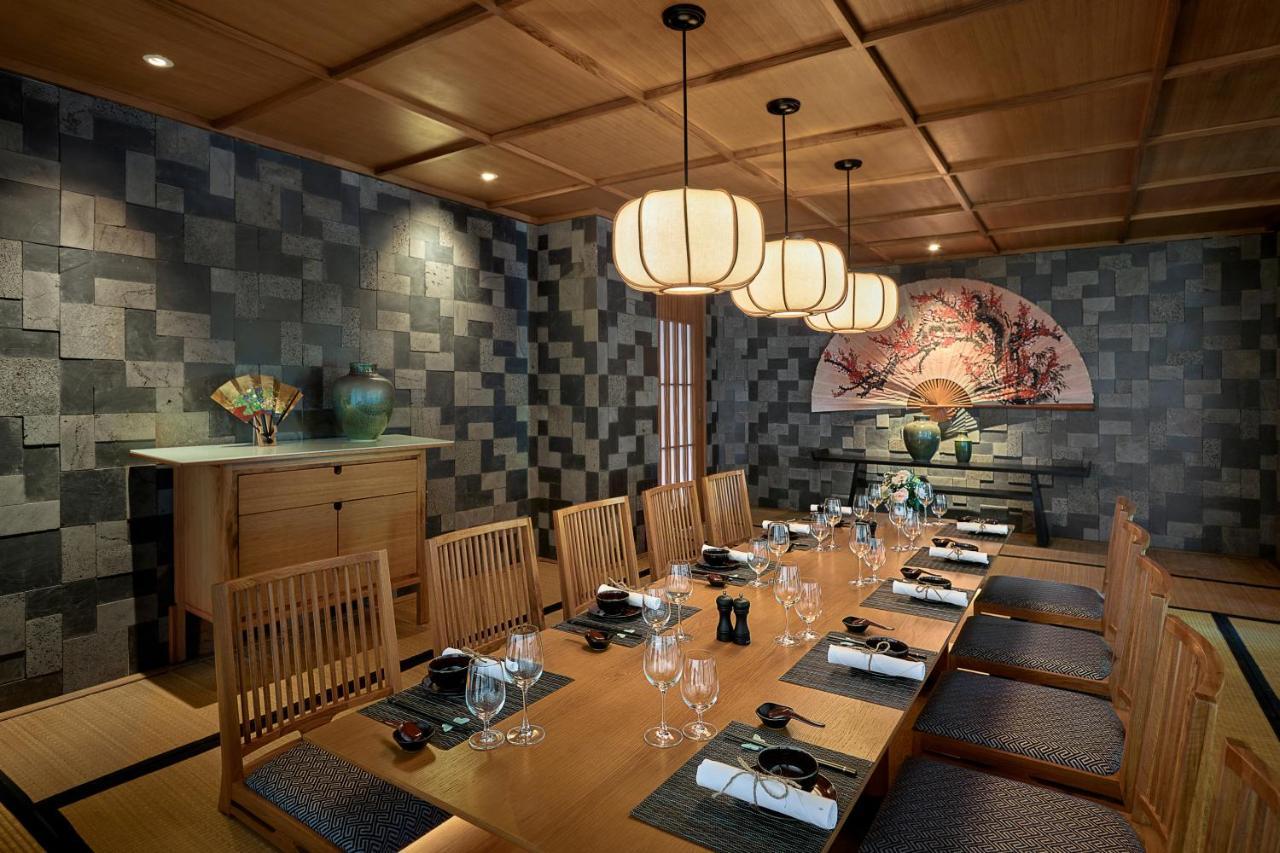 Hotel Perle D'Orient Cat Ba - Mgallery Chan Chau Luaran gambar The interior of a restaurant