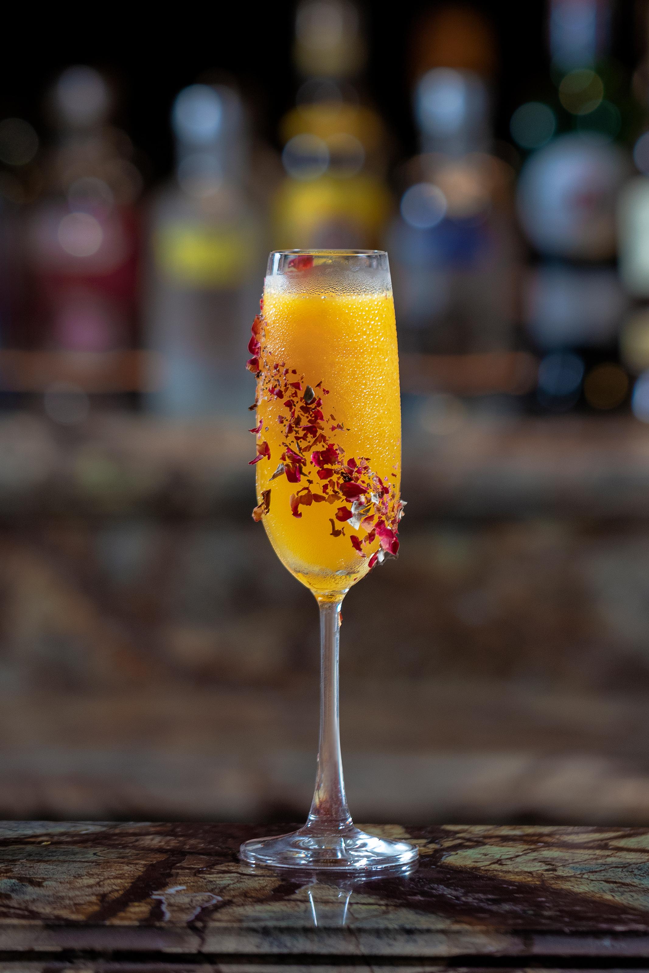 Hotel Perle D'Orient Cat Ba - Mgallery Chan Chau Luaran gambar A mimosa cocktail
