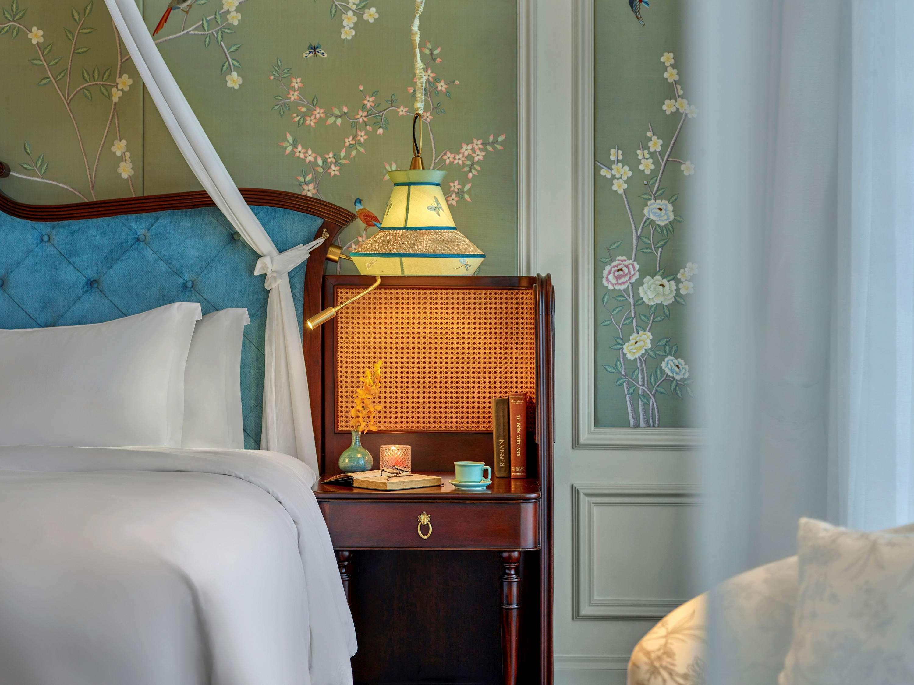 Hotel Perle D'Orient Cat Ba - Mgallery Chan Chau Luaran gambar A bedroom at the Mandarin Oriental, Bangkok