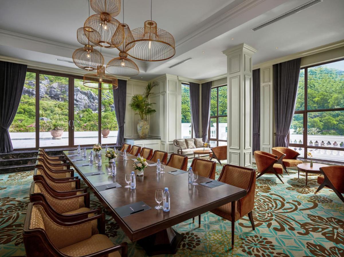 Hotel Perle D'Orient Cat Ba - Mgallery Chan Chau Luaran gambar Meeting room at The Westin Da Lat